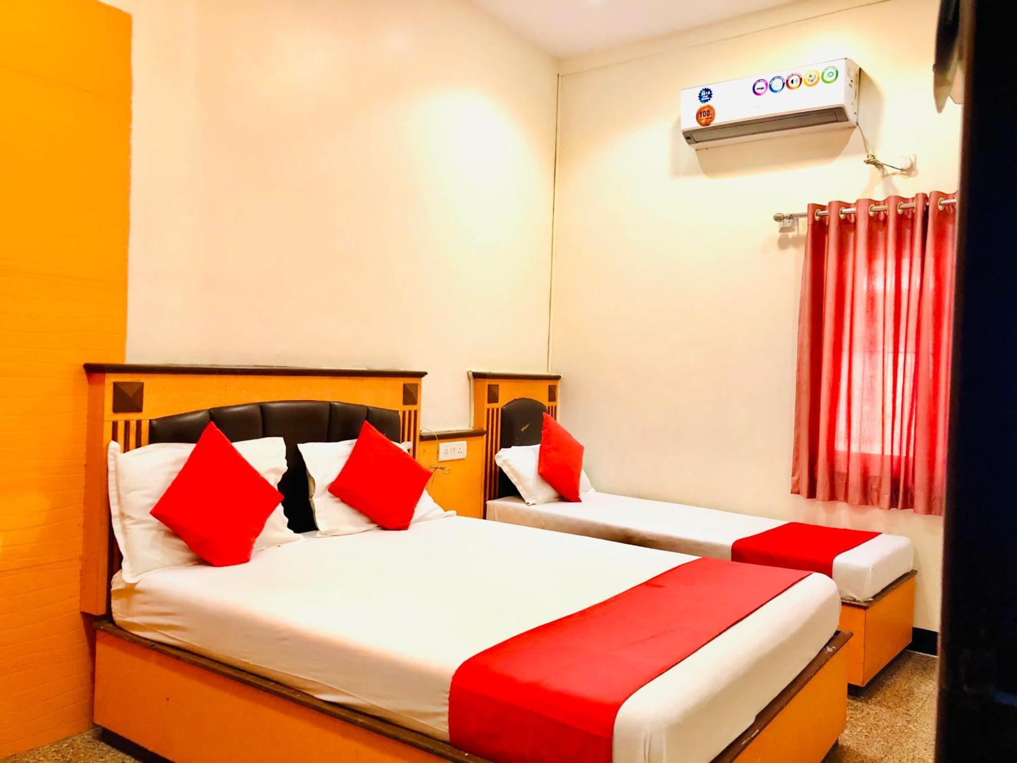 Hotel Volga 2 มุมไบ ภายนอก รูปภาพ